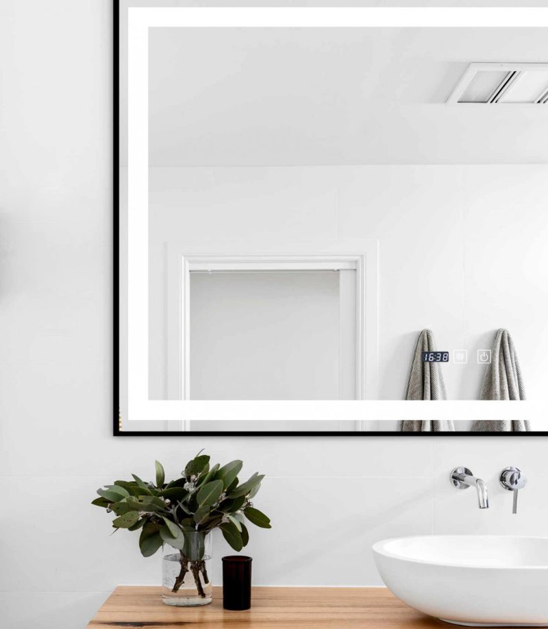 Oglindă Baie LED și Dezaburire Elit's Premium cu Senzor Touch, Lumina Rece, Caldă și Neutră, 100x80 cm, cu rama Negru Antichizat, Ceas